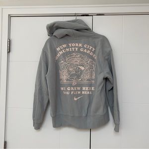 Nike sweatshirt “we grew here your flew here” (light/ ice blue)